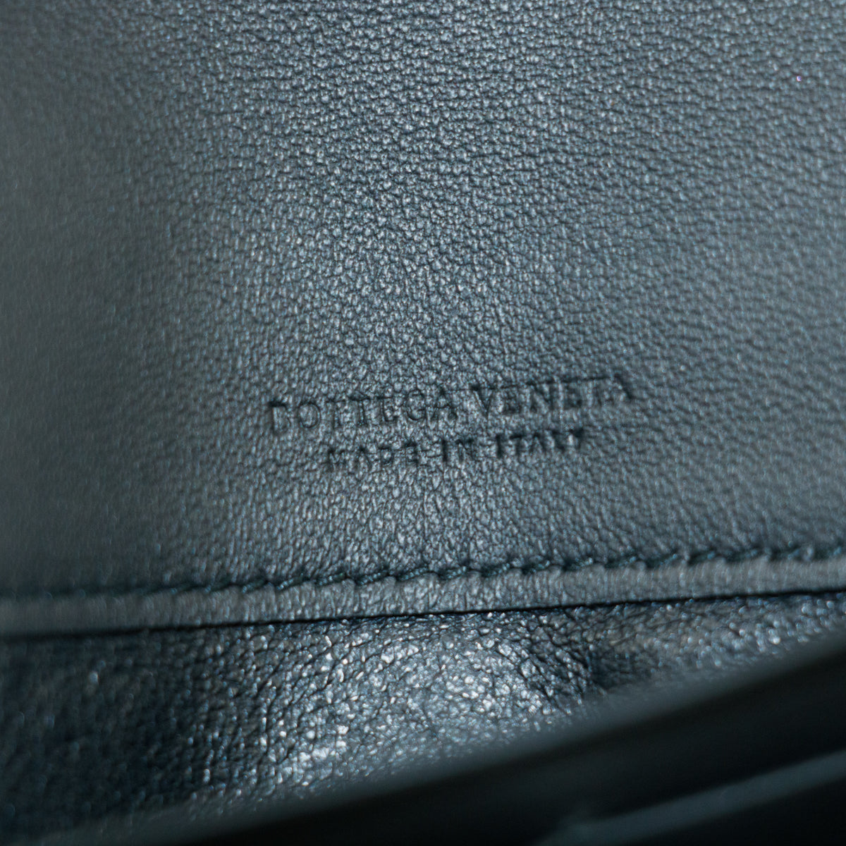 Bottega Veneta Intrecciato Black Bifold Long Wallet #5197