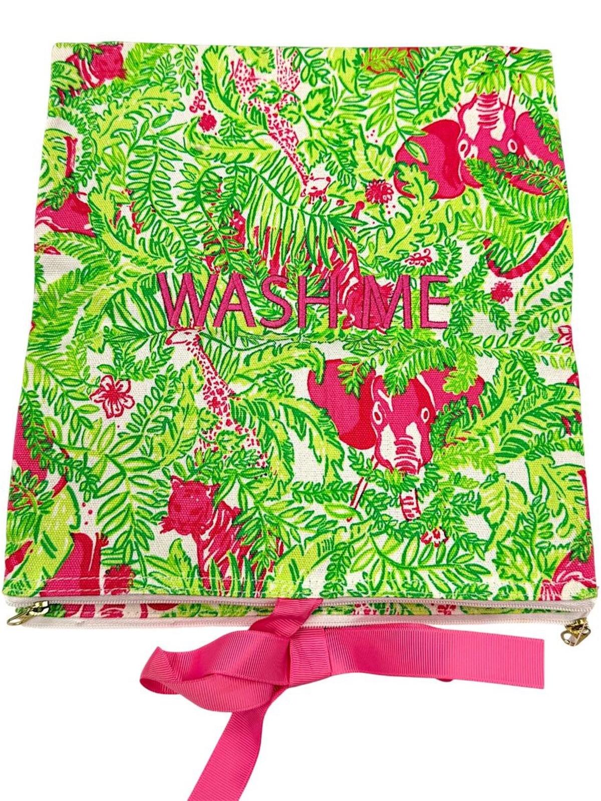 Lilly Pulitzer "Wash Me/Wear Me" zippered travel laundry bag NWOT
